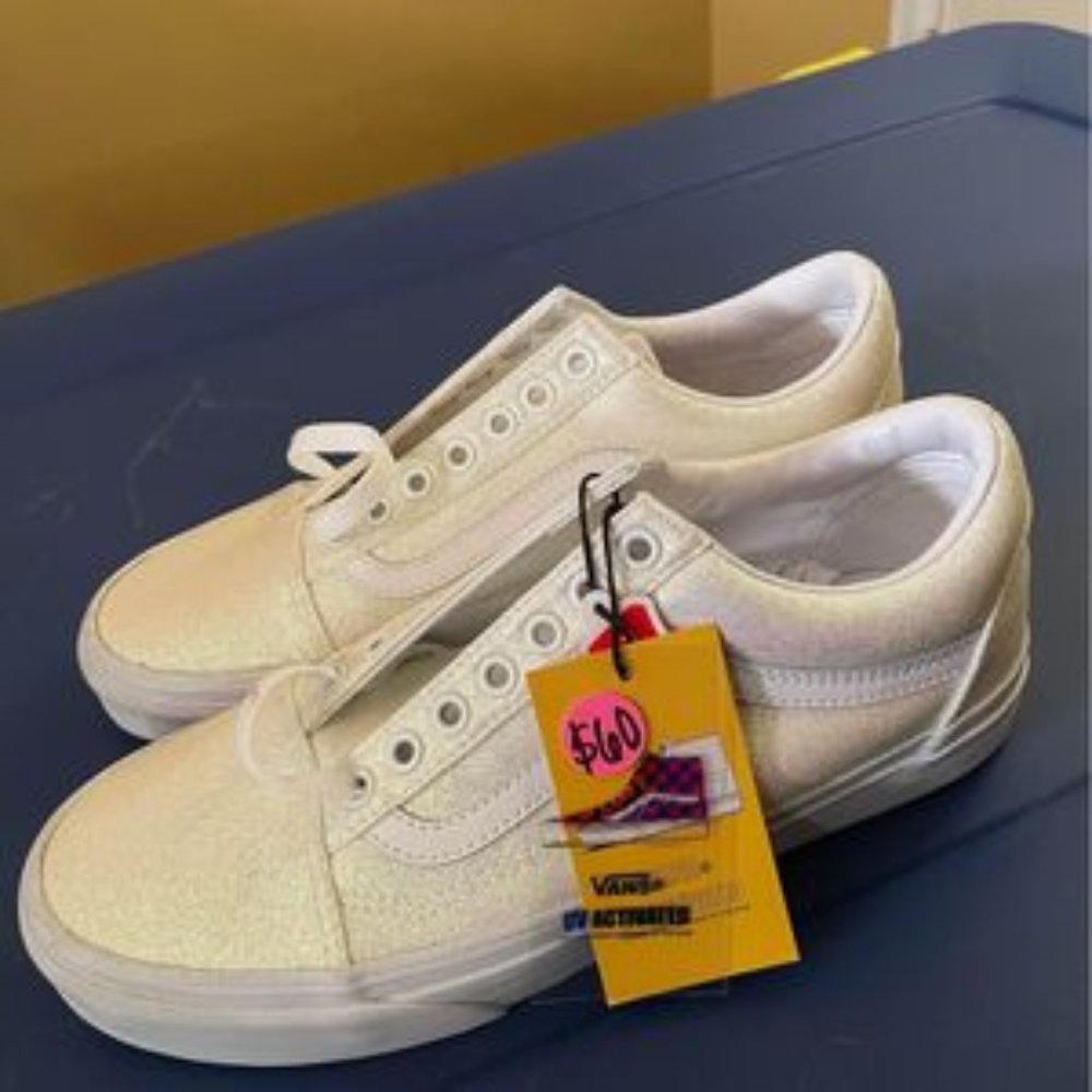 Off The Wall "Old Skool"